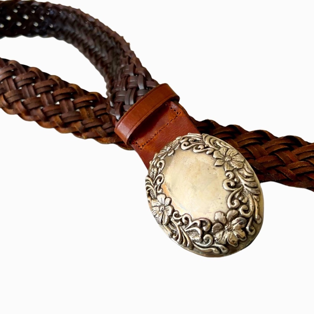 VINTAGE Y2K  brown braided leather belt heavy-silver embossed buckle SZ-MED